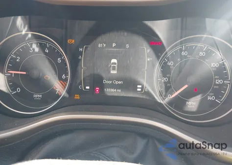 2014 Jeep Cherokee Latitude z USA, uszkodzony, nr VIN 1C4PJMCB9EW120948